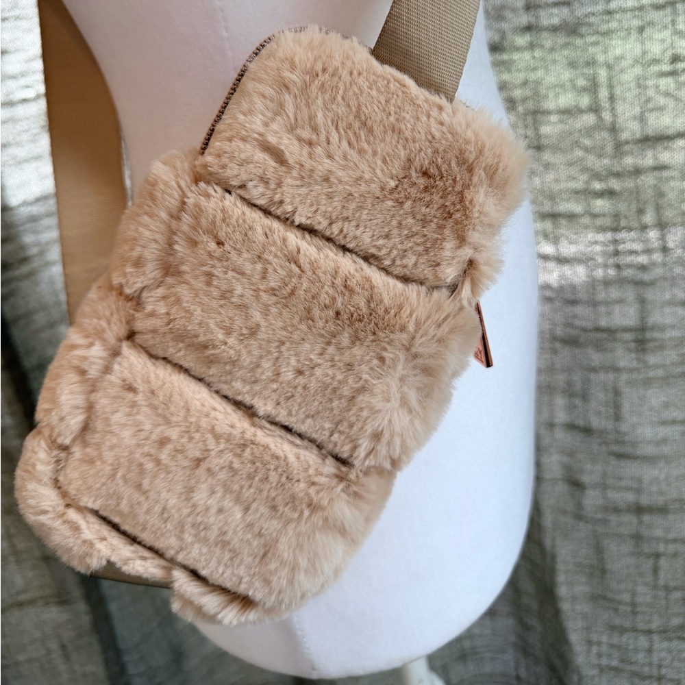 Plush Faux Fur Phone Crossbody - Beige